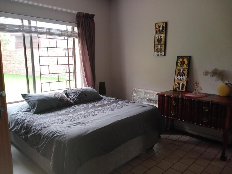 5 Bedroom Property for Sale in Dana Bay Western Cape